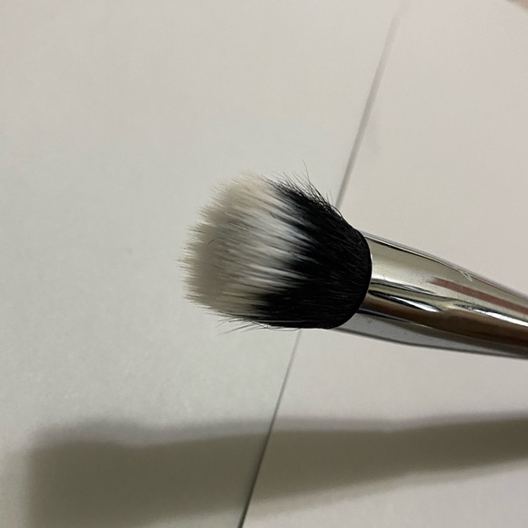 SEPHORA #42 brush for pro small stippling - Picture 2 of 5